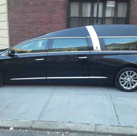 Meet your Posher, Lora - Picture 1 of 1